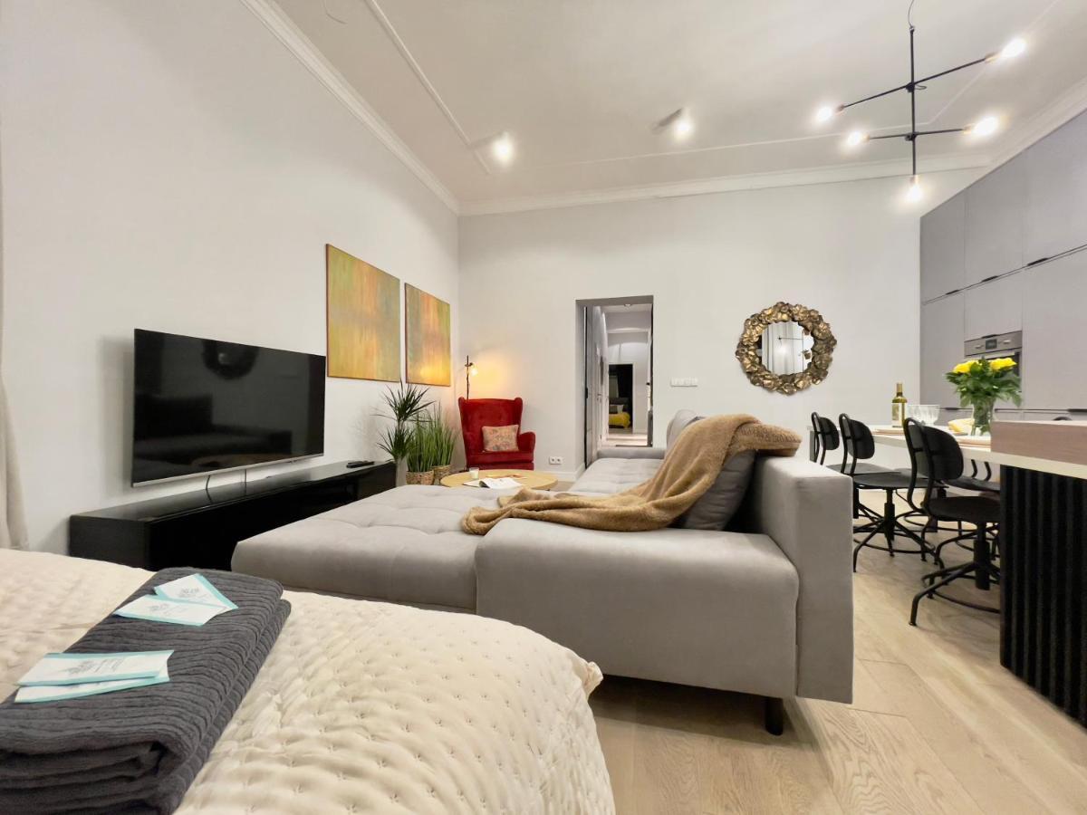 Apartament Spacious In The Center- Main Square 300m *